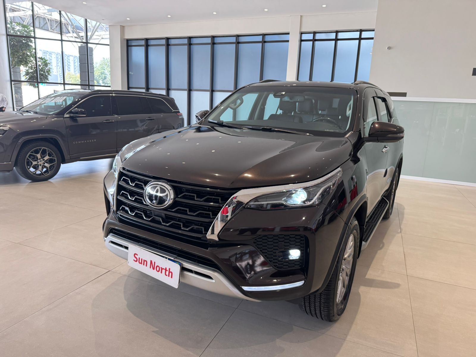 TOYOTA Hilux Sw4 2.8 D-4d Turbo Diesel Srx 4x4 Automatico