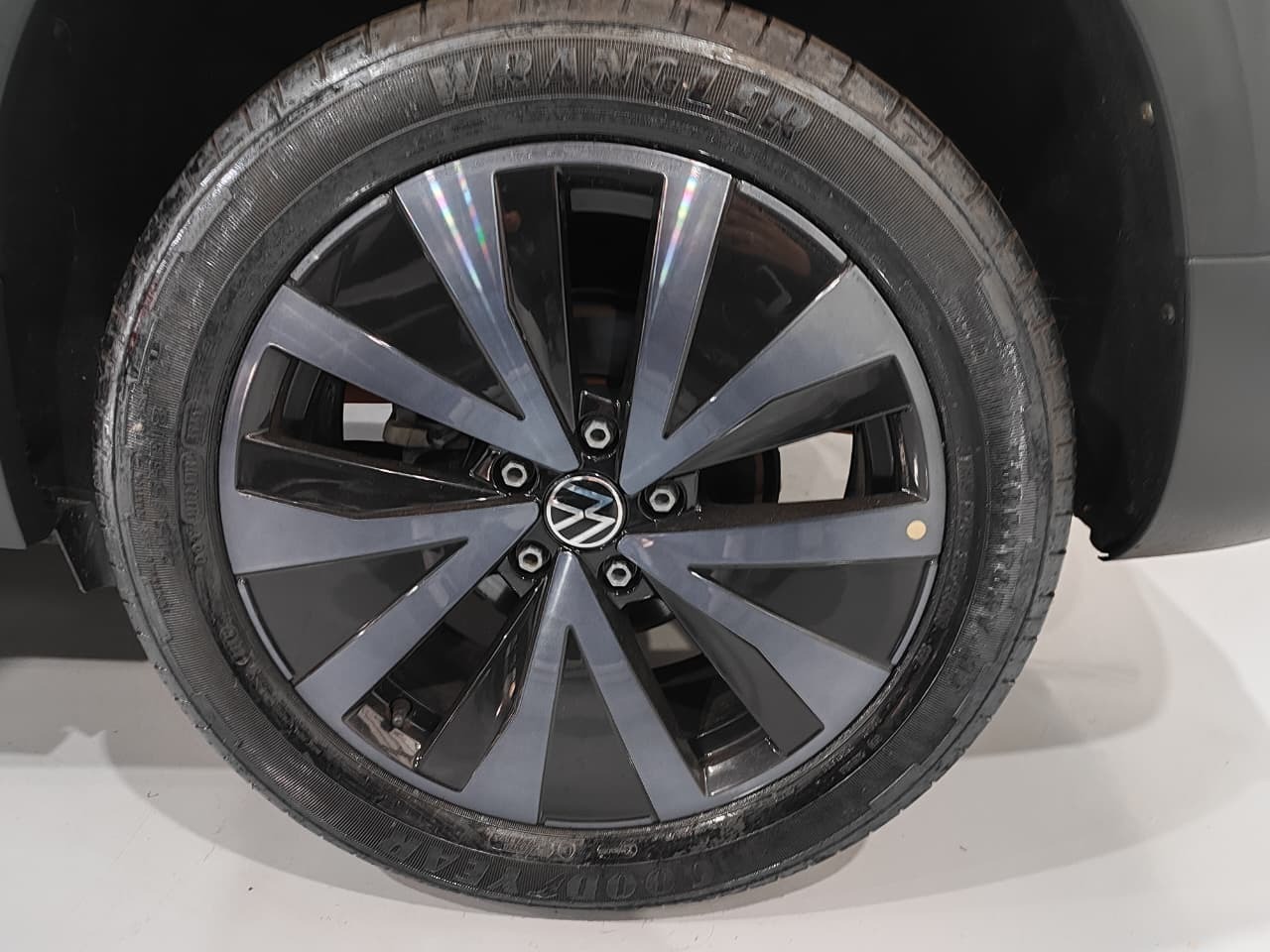 Volkswagen Taos 2024 à venda