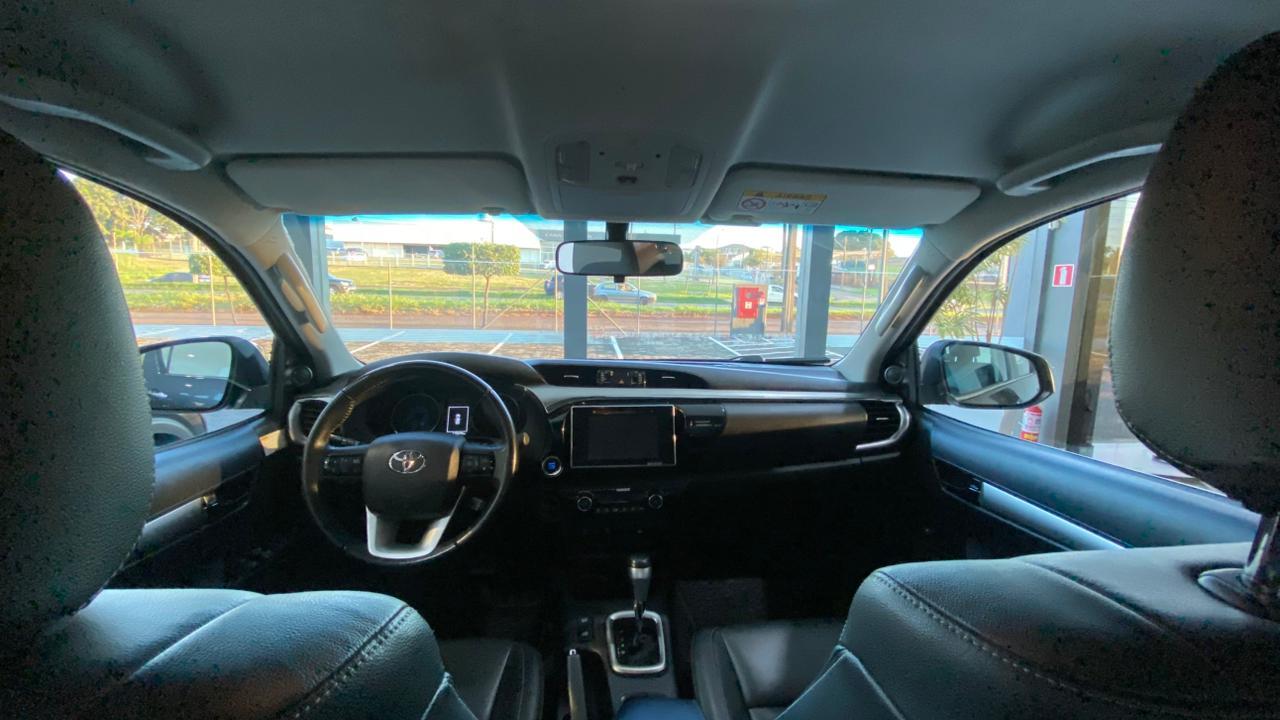 TOYOTA HILUX 2.8 SRX 4X4 DIESEL