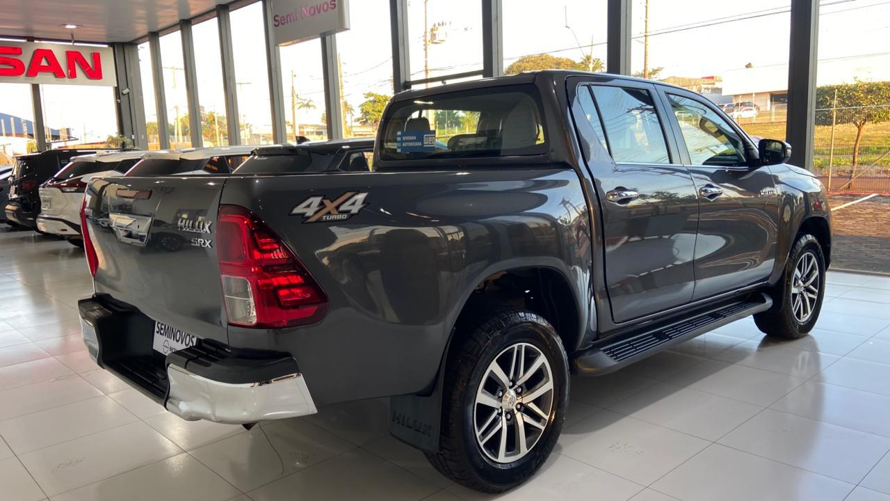 TOYOTA HILUX 2.8 SRX 4X4 DIESEL
