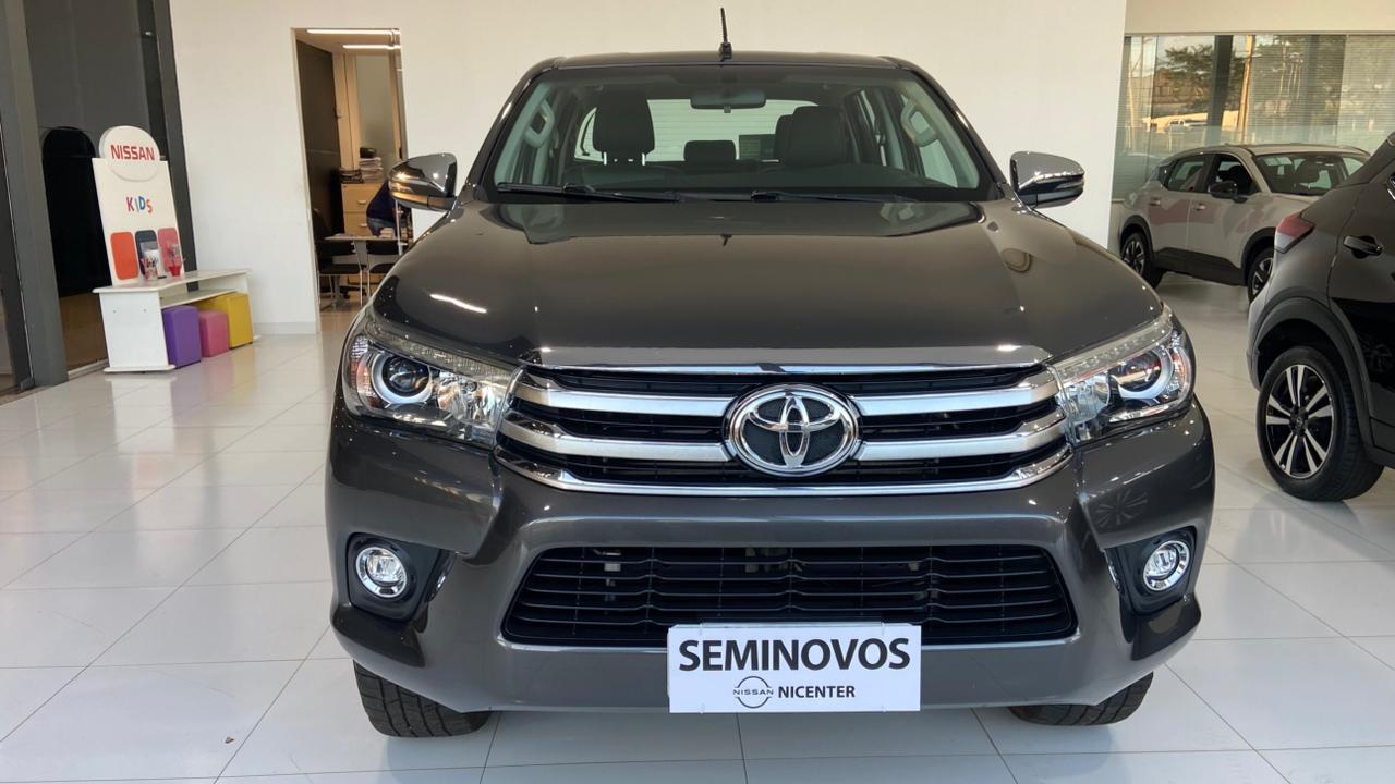 TOYOTA HILUX 2.8 SRX 4X4 DIESEL