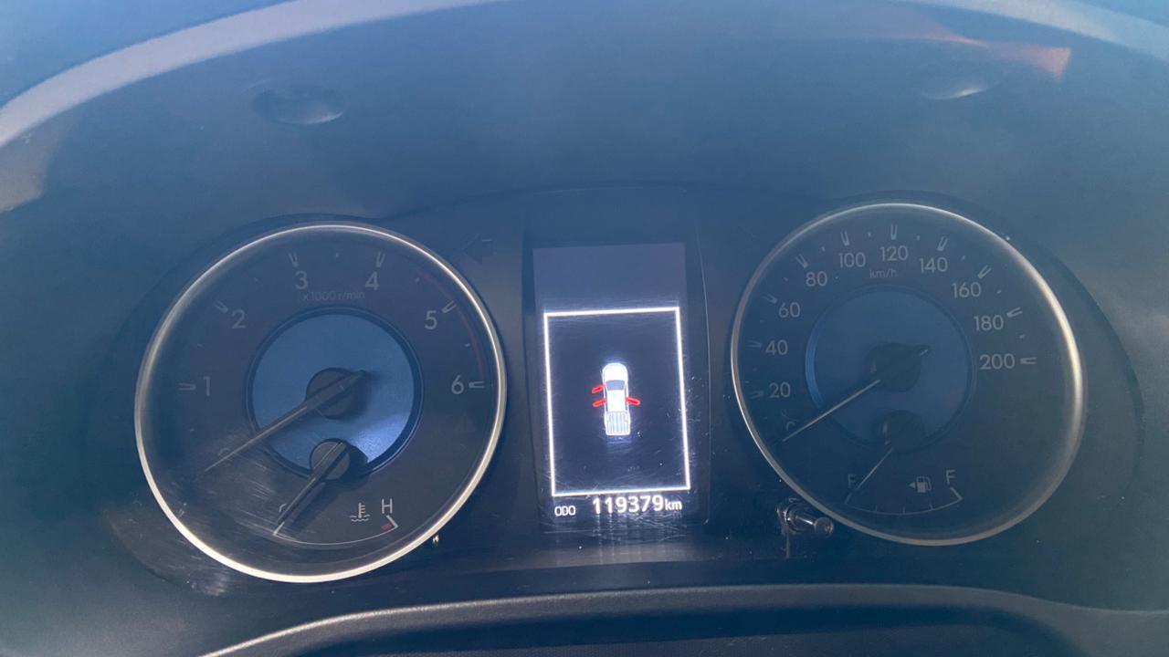 TOYOTA HILUX 2.8 SRX 4X4 DIESEL