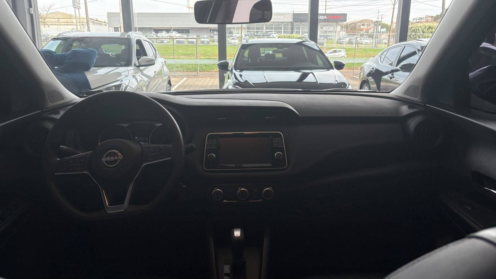 KICKS PLAY 1.6 16V SENSE XTRONIC