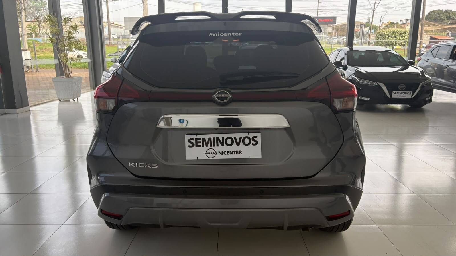 KICKS PLAY 1.6 16V SENSE XTRONIC