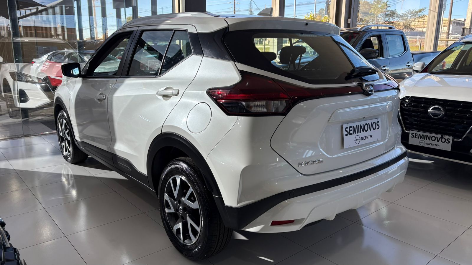 KICKS 1.6 SENSE XTRONIC
