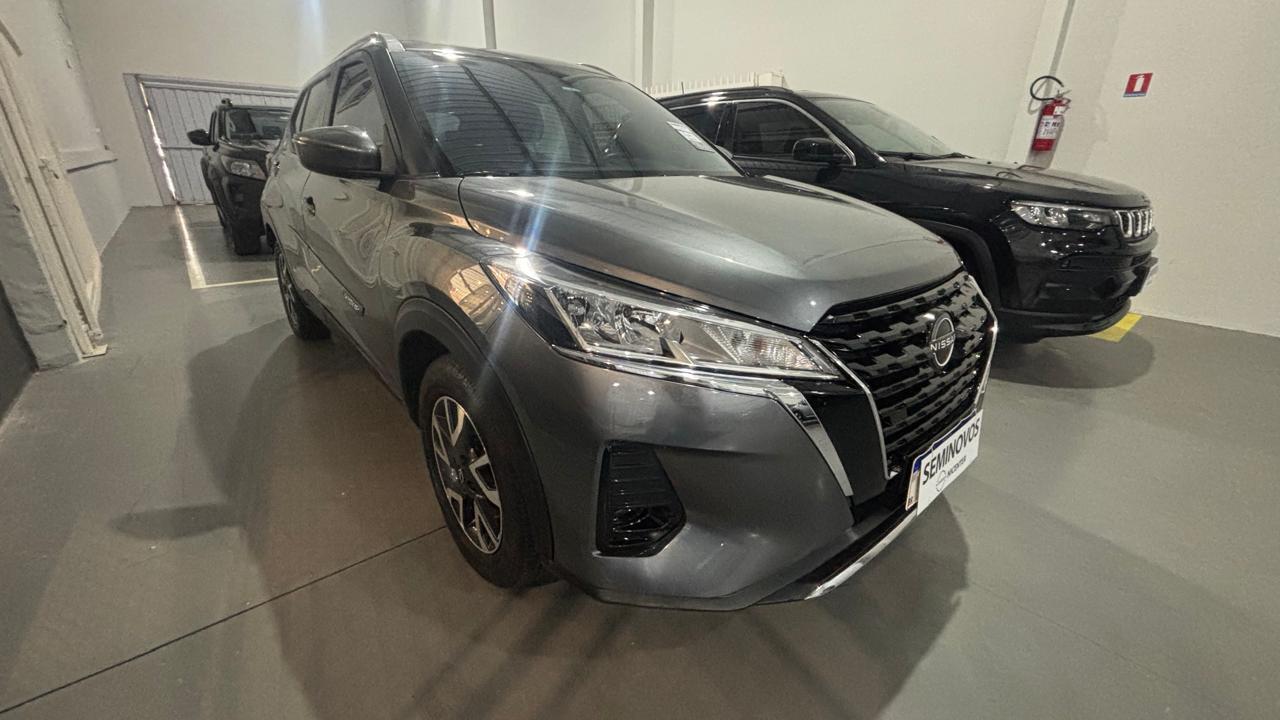 KICKS PLAY 1.6 16V SENSE XTRONIC