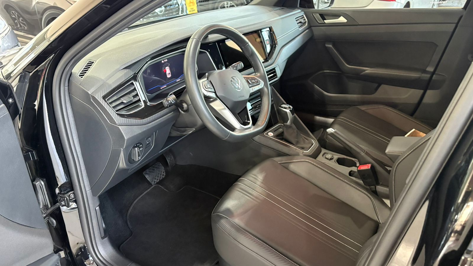 NIVUS 1.0 200 TSI HIGHLINE AUT